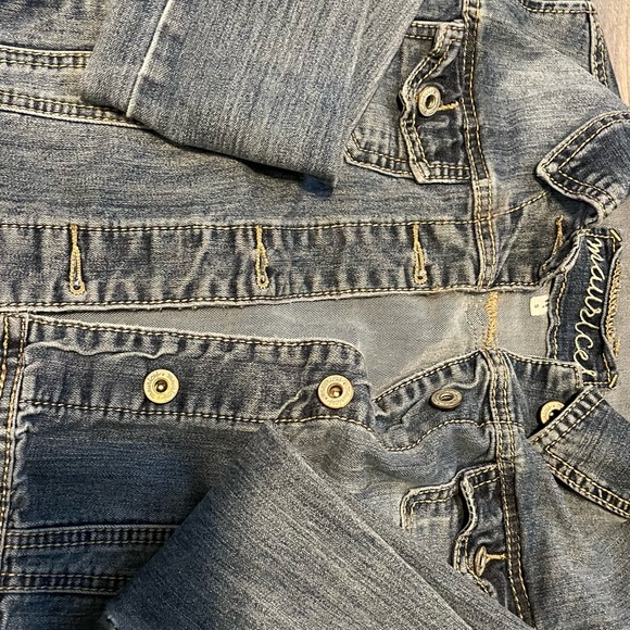 Jean jacket - Picture 2 of 4